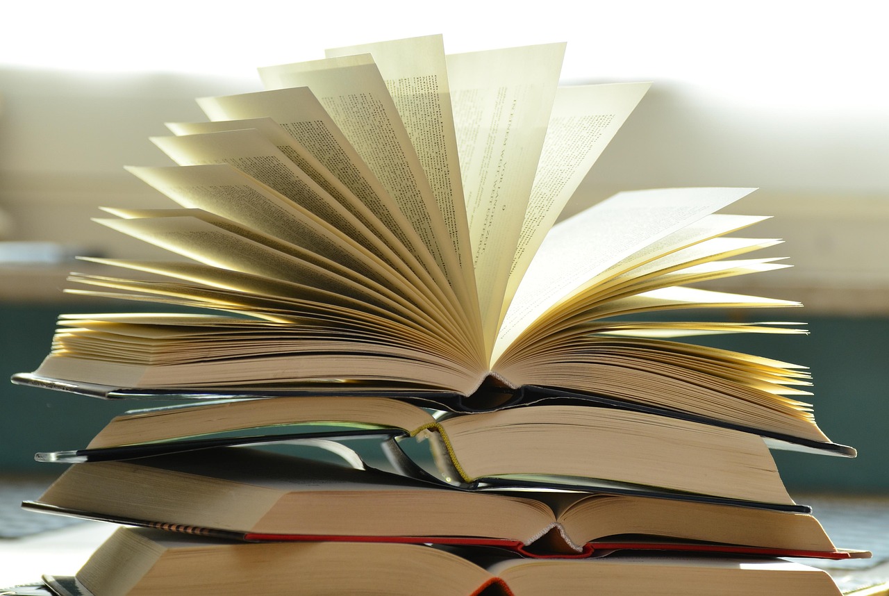 books, book pages, read, literature, scroll, light, paper, pages, to study, lighting mood, relax, to learn, books, books, books, books, books, scroll, scroll-1082942.jpg